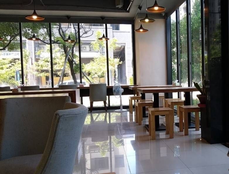李賴食堂